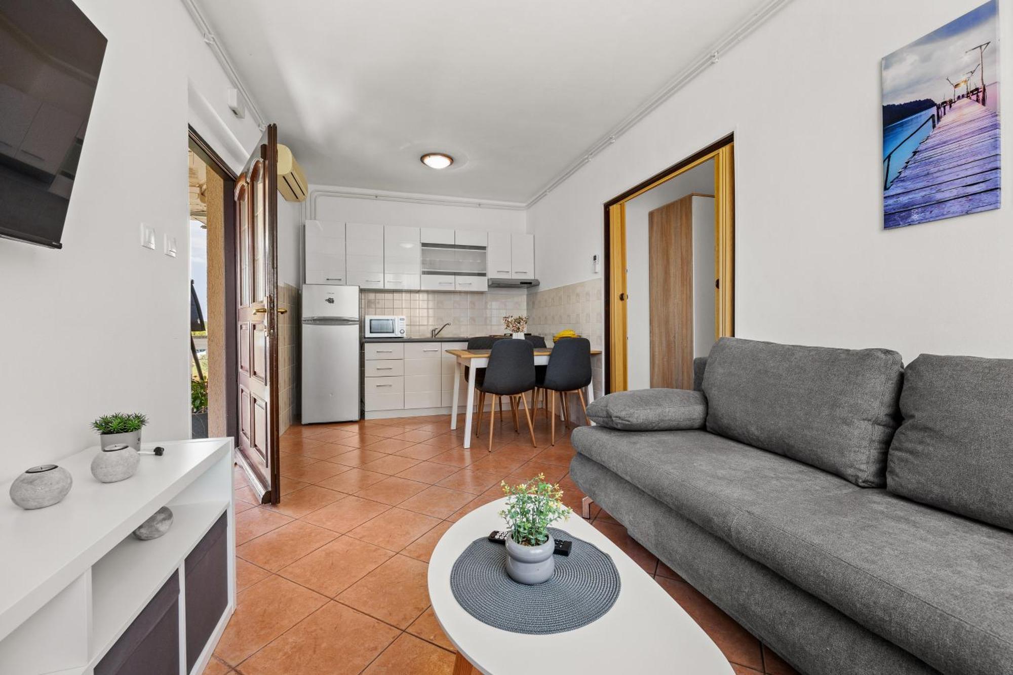 Apartment Danica Valtura ภายนอก รูปภาพ